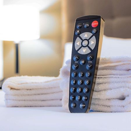Drury Inn & Suites Kansas City Airport Екстериор снимка